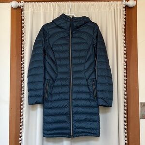 Lululemon Women's Quilted Hooded Jacket size 4, teal